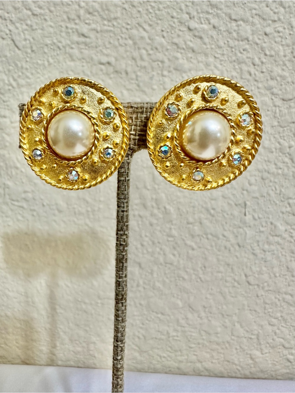 Vintage Gold Pearl & Crystal Round Clip-On Earrings
